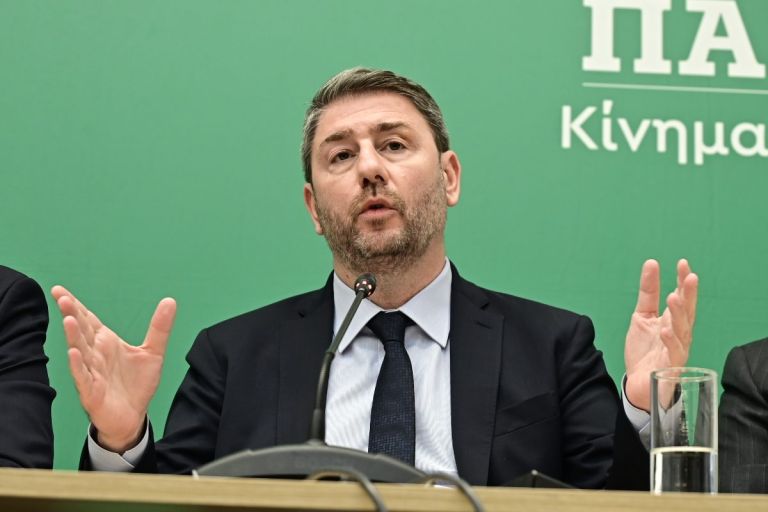 Κατατέθηκε η πρόταση του ΠΑΣΟΚ για σύσταση εξεταστικής επιτροπής για τις υποκλοπές