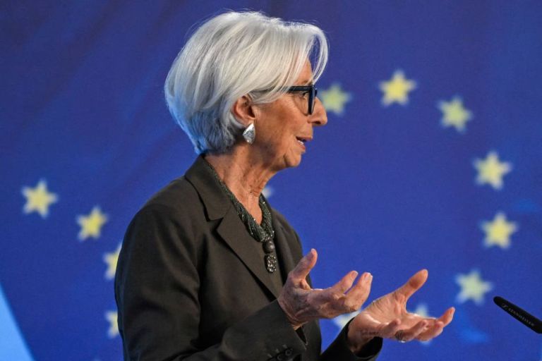ΕΚΤ: Η επιβράδυνση της Ευρωζώνης μεταθέτει για τον Ιούνιο την αύξηση επιτοκίων