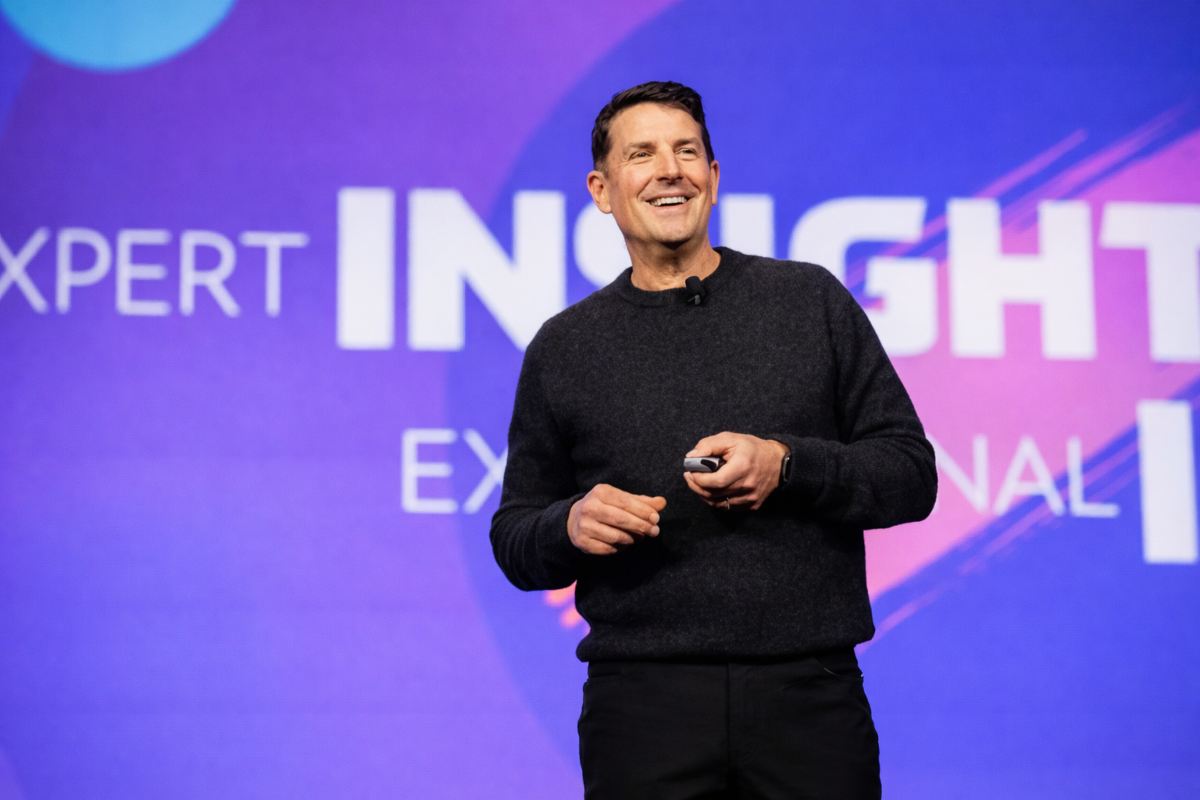 Οδηγός επιβίωσης με αφεντικό τον Έλον Μασκ: Το «μυστικό» πίσω από την επιτυχία στην Tesla