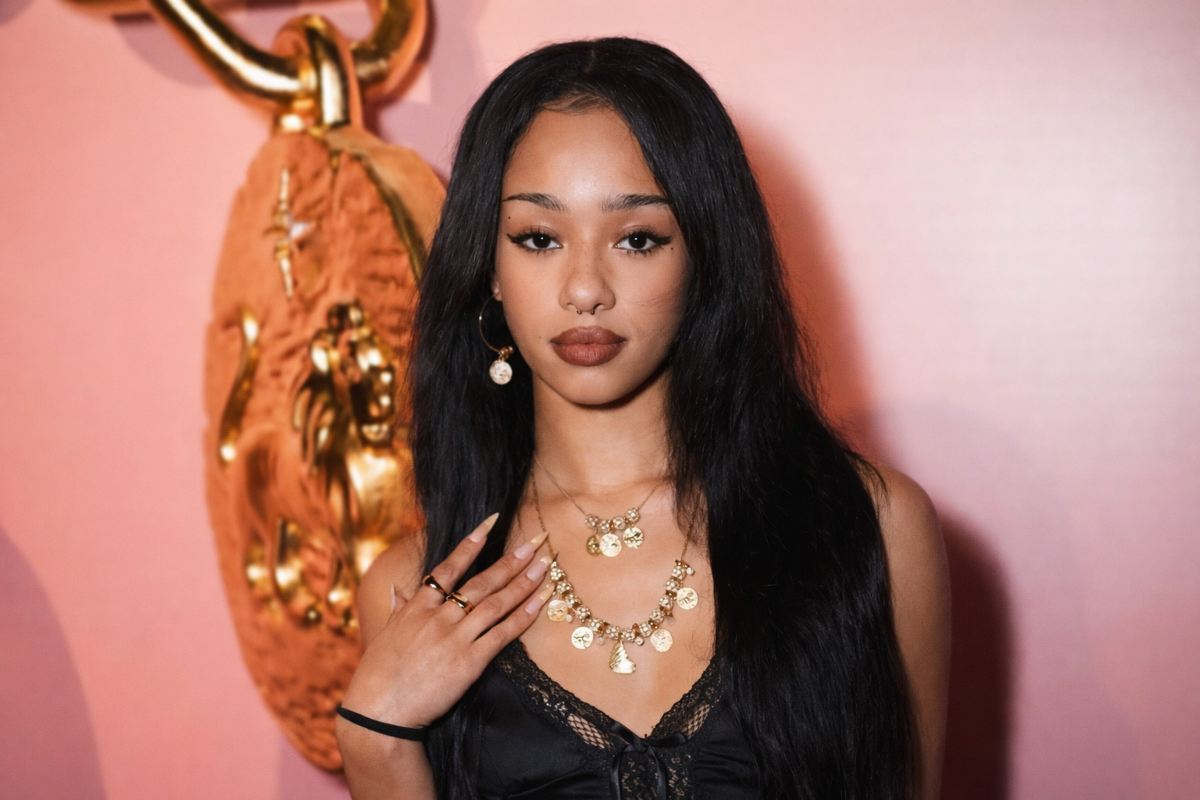 Γιατί η Manon δεν εμφανίστηκε με τις Katseye στο Coachella 2026