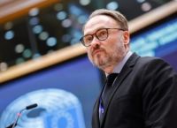 ΕΕ προειδοποίηση για «δύσκολο καλοκαίρι» λόγω καυσίμων – σενάριο ανακατανομής αεροπορικών αποθεμάτων