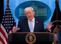 Πάπας Λέων: «Θα συνεχίσω να μιλάω δυνατά» κατά του πολέμου μετά την επίθεση Τραμπ