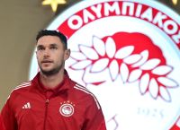 Στην Αθήνα ο Ρόμαν Γιάρεμτσουκ: Τι σηματοδοτεί η επιστροφή του επιθετικού του Ολυμπιακού