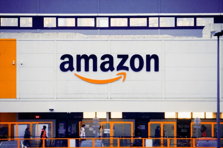 Amazon vs Starlink: Σχέδιο εξαγοράς της Globalstar για το διάστημα