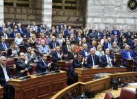 “Ρήγμα” στη ΝΔ: Βουλευτές αμφισβητούν το επιτελικό κράτος – Παγώνουν τα εκλογικά σενάρια