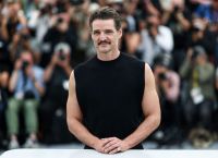 Pedro Pascal & Chanel: Η συνεργασία που επαναπροσδιορίζει την πολυτέλεια