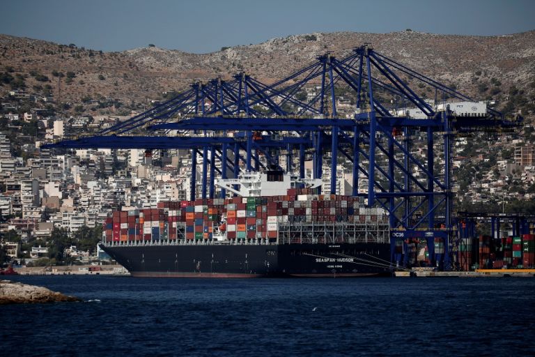 Στενά του Ορμούζ: «Κι άλλα πλοία πέρασαν» τις τελευταίες ώρες – Τι σημαίνει η εξέλιξη αυτή