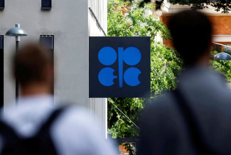 Economist: Η αποχώρηση των ΗΑΕ από τον OPEC δοκιμάζει τη συνοχή του καρτέλ
