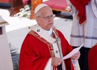 Πάπας Λέων ΙΔ’: Μετέφερε προσωπικά τον σταυρό σε όλους τους σταθμούς της Μεγάλης Παρασκευής στο Κολοσσαίο