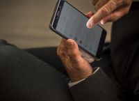 Συναγερμός για νέα απάτη: Παριστάνουν υπαλλήλους και ζητούν στοιχεία για τον αφθώδη πυρετό