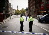 Συναγερμός στο Λονδίνο: Έρευνα για ύποπτα αντικείμενα κοντά στην πρεσβεία Ισραήλ