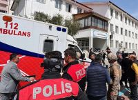 Εννέα οι νεκροί από την ένοπλη επίθεση σε σχολείο στην Τουρκία: Γιος πρώην αστυνομικού ο 14χρονος δράστης