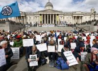 Λονδίνο: 523 συλλήψεις σε διαμαρτυρία υπέρ της Palestine Action – Ανάμεσά τους μέλος των Massive Attack