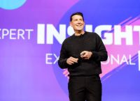 Οδηγός επιβίωσης με αφεντικό τον Έλον Μασκ: Το «μυστικό» πίσω από την επιτυχία στην Tesla