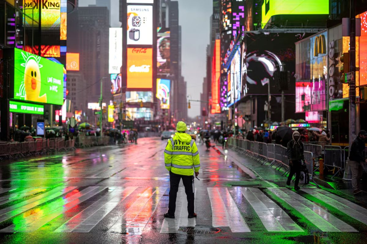 Τέσσερις στις δέκα κομητείες των ΗΠΑ κατέγραψαν πληθυσμιακή συρρίκνωση το 2025