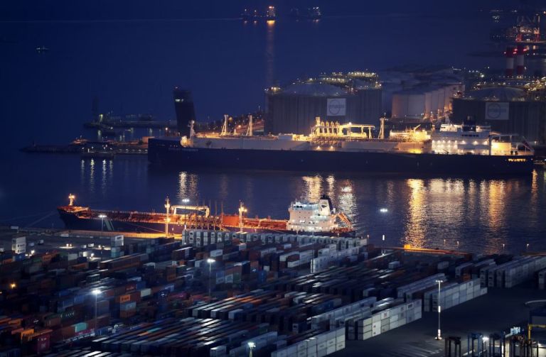 ΕΕ: Αυξάνεται η εξάρτηση από το ρωσικό LNG πριν την απαγόρευση του 2027