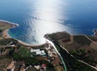 Χρυσή «ακτογραμμή» για επενδύσεις: Ξένοι αγοράζουν Ελλάδα και εκτοξεύουν την αγορά ακινήτων