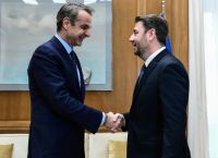 Ρωγμές στη ΝΔ, άνοδος ΠΑΣΟΚ και σκιές στην αντιπολίτευση – το νέο πολιτικό παζλ