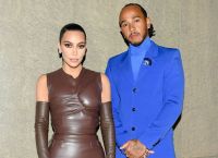 Χάμιλτον & Καρντάσιαν: Viral «Tokyo Drift» με Ferrari F40 στην Ιαπωνία