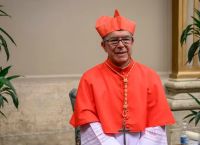 Ο ανώτατος καθολικός ιεράρχης της Κολομβίας έπλυνε τα πόδια τρανς εργαζόμενων του σεξ τη Μεγάλη Πέμπτη