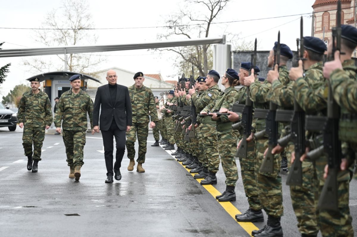 Επίσκεψη Δένδια στη Ξάνθη: “Τα στελέχη των Ενόπλων Δυνάμεων διαφυλάττουν την ακεραιότητα της πατρίδας μας”