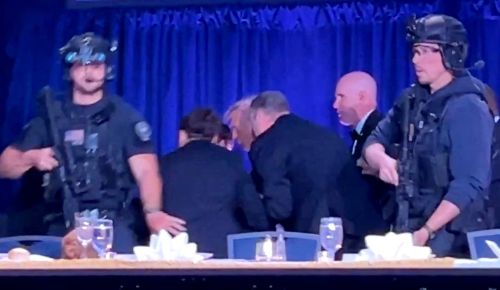 Χάος στο δείπνο ανταποκριτών Λευκού Οίκου: Ένοπλος άνοιξε πυρ ενώ ήταν στην αίθουσα ο Τραμπ