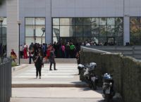 Ρακοσυλλέκτης γάζωσε πολίτες στον ΕΦΚΑ Κεραμεικού και στο Εφετείο στη Λουκάρεως