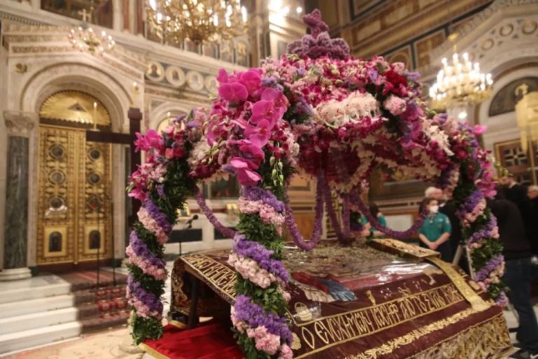 Επιτάφιος: Δείτε live την Ακολουθία από τη Μητρόπολη Αθηνών