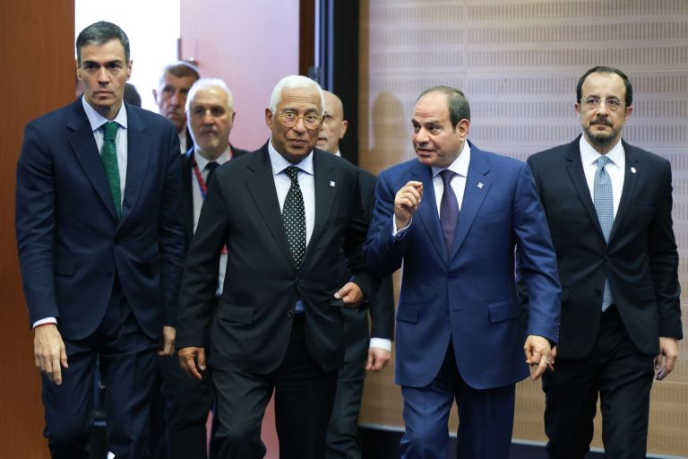 Από θεωρία σε πράξη: Η Ε.Ε. δοκιμάζει για πρώτη φορά τη ρήτρα αμοιβαίας άμυνας