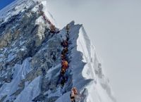 Απάτη «μαμούθ» στο Έβερεστ: Στημένες διασώσεις, πλαστογραφήσεις & δηλητηριάσεις ορειβατών