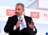 Καταιγισμός LNG συμφωνιών: Ο Εξάρχου οδηγεί την Ελλάδα σε ενεργειακή υπερδύναμη Βαλκανίων