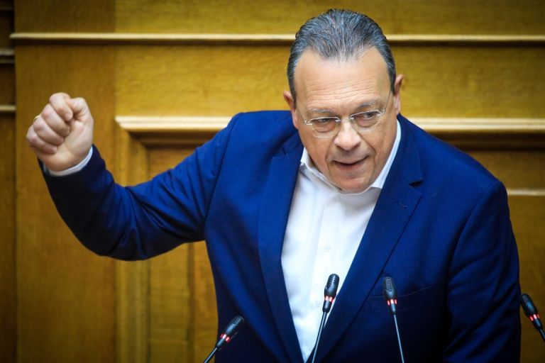 “Πρόταση-σοκ για δυσπιστία”: Φάμελλος καλεί ΠΑΣΟΚ να ρίξουν μαζί την κυβέρνηση