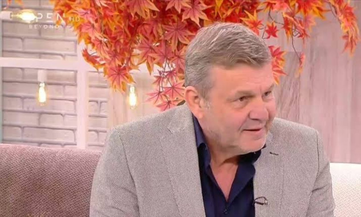 Απόστολος Γκλέτσος: «Όταν κοιτάζομαι στον καθρέφτη, βλέπω έναν γέρο» [vid]