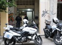 Θρίλερ! Νεκρή γυναίκα σε ακάλυπτο πολυκατοικίας στο κέντρο της Αθήνας-“Άκουσα τις κραυγές της γυναίκας”