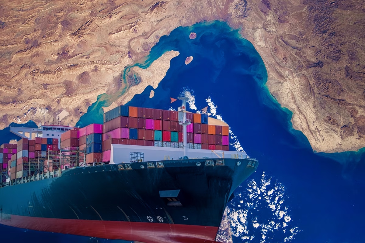 CHINA SIDESTEPS IRAN BLOCKADE: Gulf States Shift Toward Beijing Amid Energy Shock