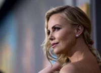 Charlize Theron: Η εξομολόγηση για το τραύμα που τη διαμόρφωσε