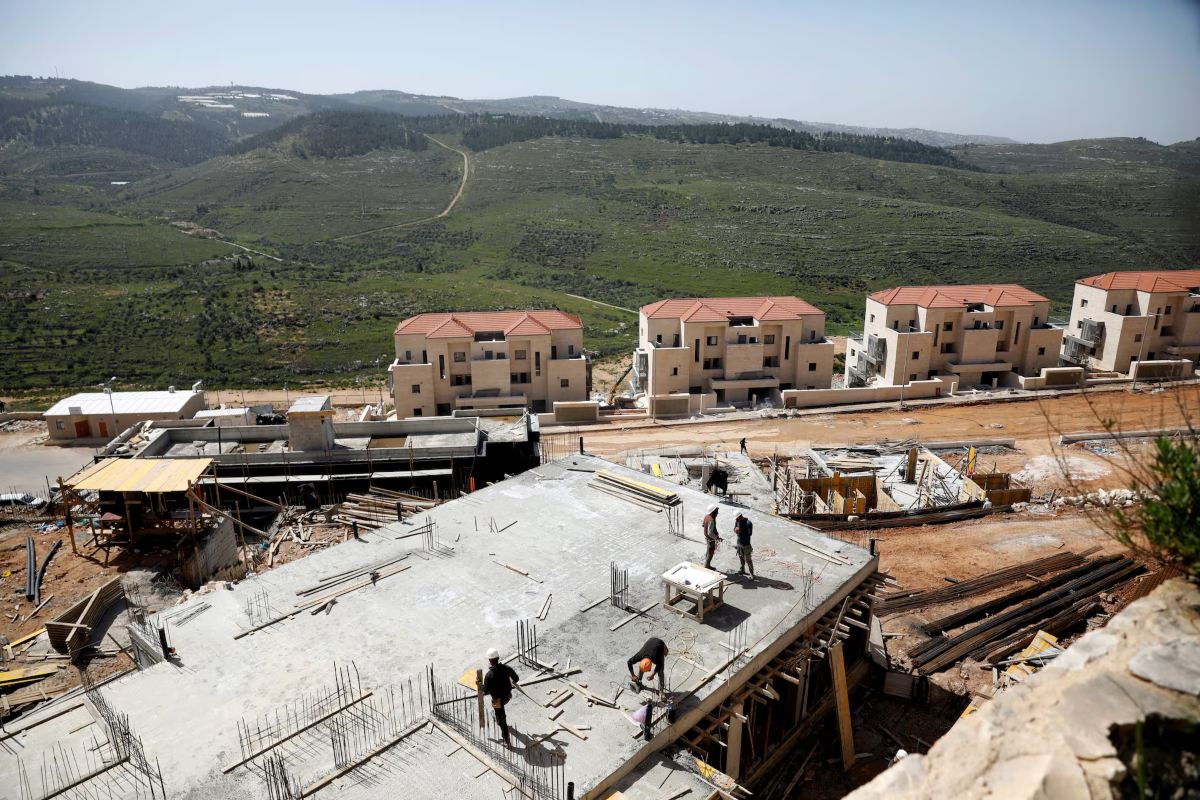 Δυτική Όχθη: Καταγγελίες για «κρυφή» έγκριση 34 νέων οικισμών – Φόβοι για κατασχέσεις