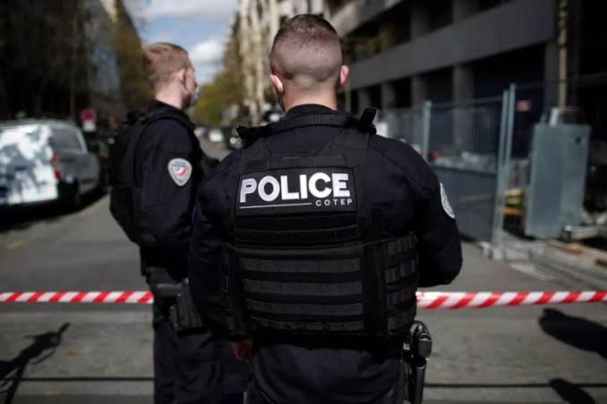 Γαλλία:Πατέρας κλείδωσε τον ανήλικο γιο σε βαν για πάνω από 1 χρόνο–«Δεν τον ήθελε η σύντροφός μου στο σπίτι»