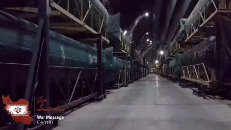 Επίδειξη ισχύος από Τεχεράνη: Υπόγειοι πύραυλοι και «ταχεία αναγέννηση» οπλοστασίου