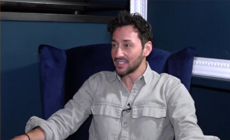 Καλίδης για τα «γαλλικά» στον μουσικό του: «Σε μία κακή στιγμή θα ξεφύγει και ένα βρισίδι»
