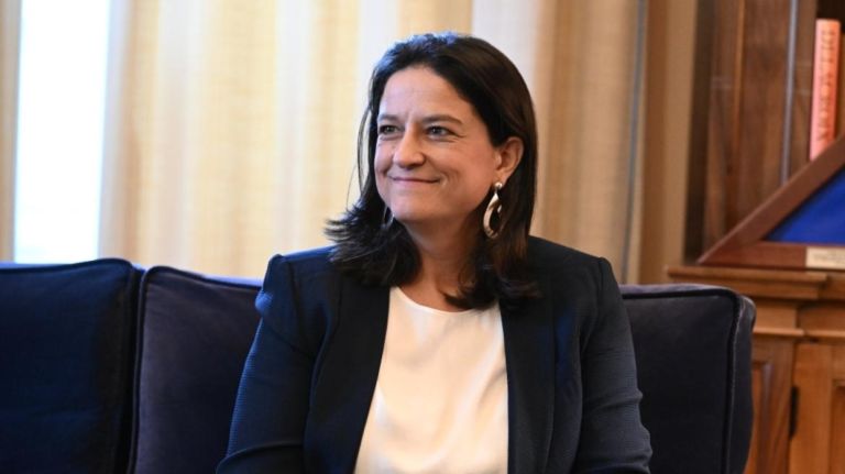 Συντάξεις 2026: «Παράθυρα» πρόωρης εξόδου και πολιτικό στοίχημα για την κυβέρνηση