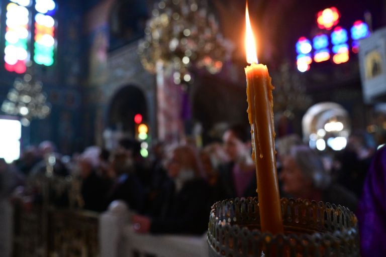 Μεγάλη Παρασκευή: «Ω γλυκύ μου έαρ» – Ο πιο συγκλονιστικός ύμνος της Ορθοδοξίας