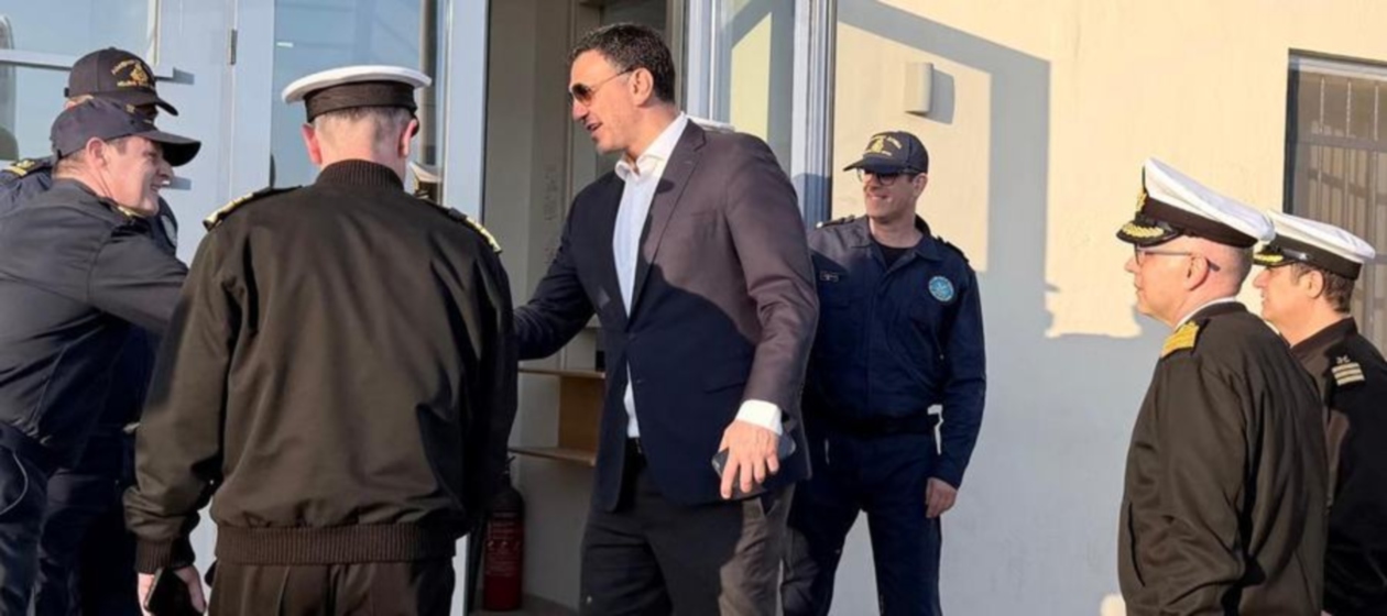 Κικίλιας: «Ενίσχυση του Λιμενικού στην Κρήτη με επιπλέον εναέρια μέσα, Heron drones και νέα στελέχη»