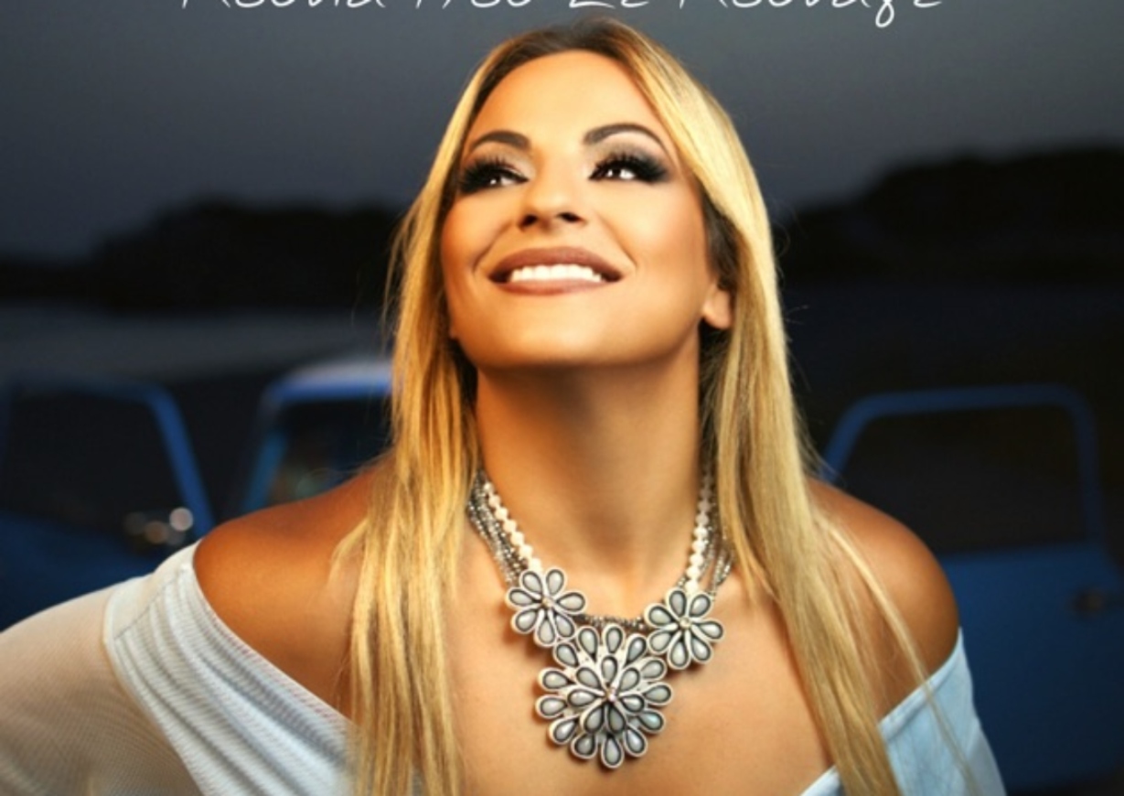 Χαμός στο TikTok: Ποια είναι η Τζένη Κατσίγιαννη που «σπάει» τα κοντέρ πριν καν κυκλοφορήσει το τραγούδι της!