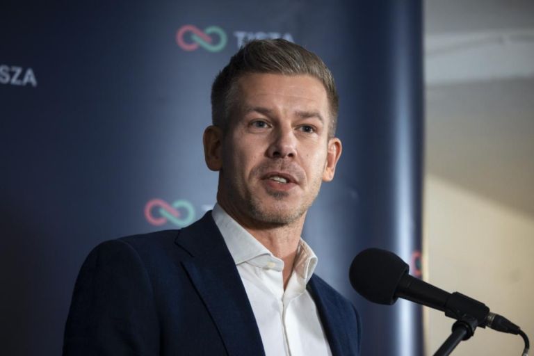 Ουγγαρία: Ο Μαγιάρ ξηλώνει το καθεστώς Όρμπαν από τις πρώτες ώρες