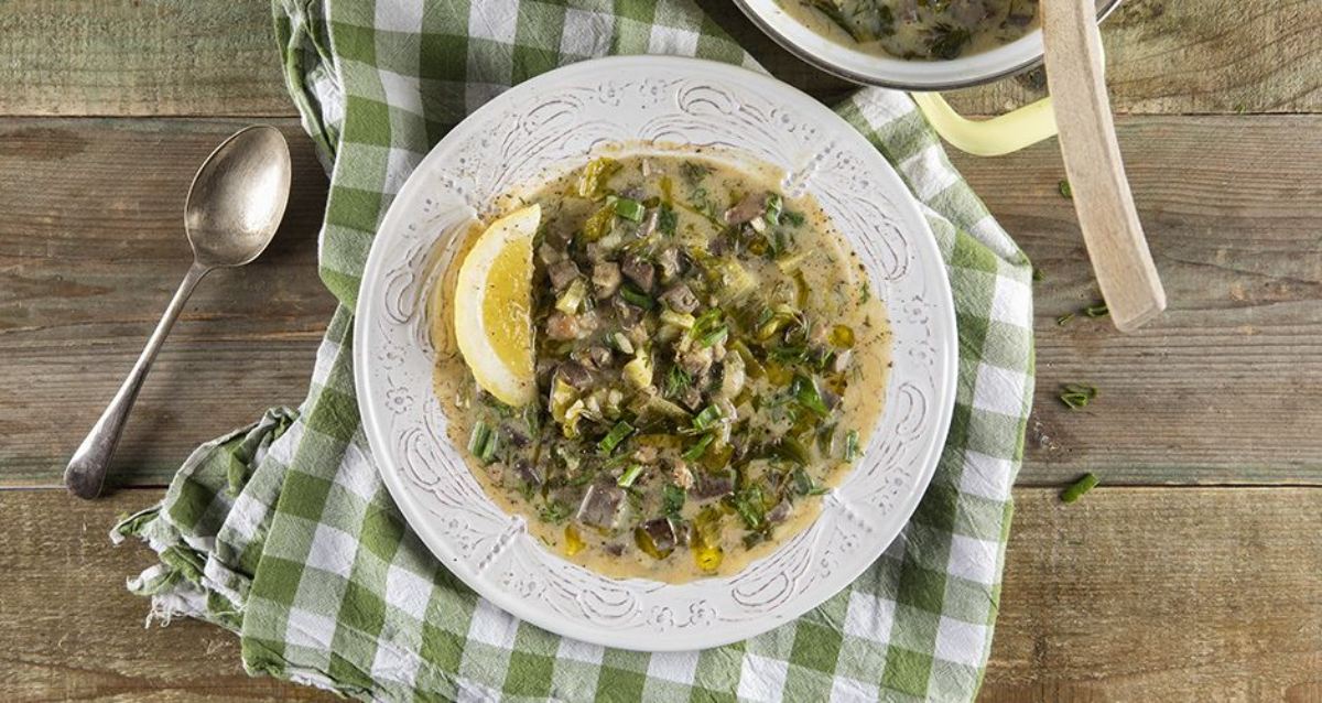 Πώς να φτιάξετε φέτος μια νόστιμη μαγειρίτσα χωρίς βαριά μυρωδιά – Απλές τεχνικές που αλλάζουν το αποτέλεσμα