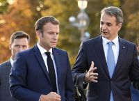 Ψηφιακή «αποτοξίνωση» στην Ευρώπη: Μακρόν Μητσοτάκης ανοίγουν μέτωπο για την προστασία παιδιών στο διαδίκτυο