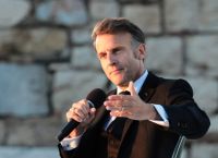 Hurriyet για Μακρόν: Η Αθήνα ανησυχεί για ρωσικές αντιδράσεις