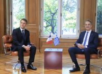 Σε εξέλιξη η συνάντηση Μητσοτάκη-Μακρόν στο Μαξίμου -Θα υπογράψουν συμφωνίες [Live]
