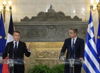 Μακρόν – Μητσοτάκης: Αδιαπραγμάτευτη η αμοιβαία συνδρομή, «μπετόν αρμέ» το άρθρο 42.7